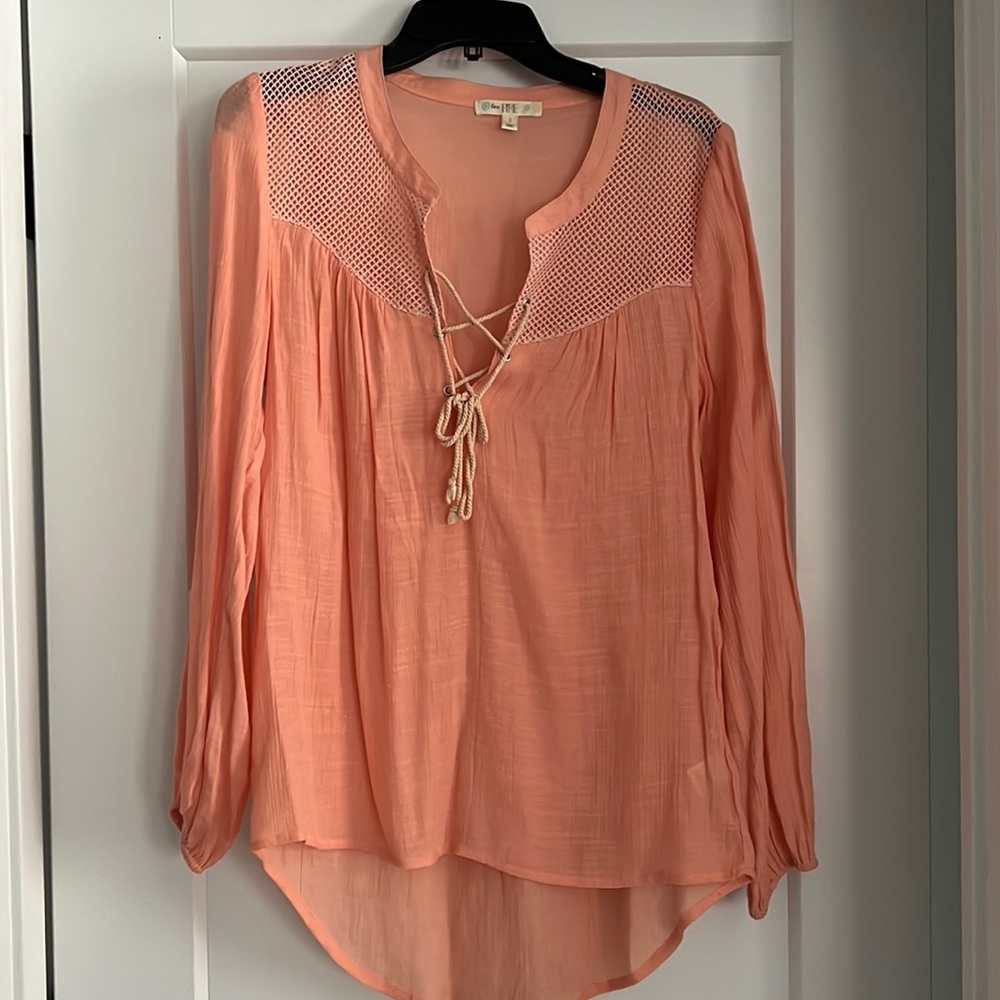 Buckle top